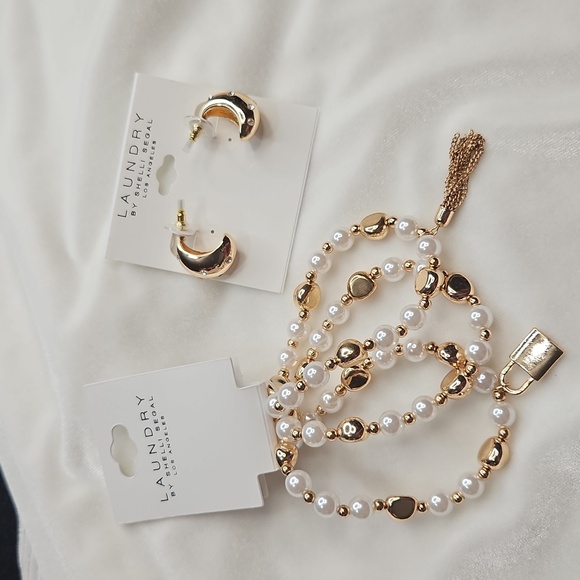 Laundry by Shelli Segal Bracelets Earring Lot Gold White Beads Faux Pearls NWT - Picture 1 of 5
